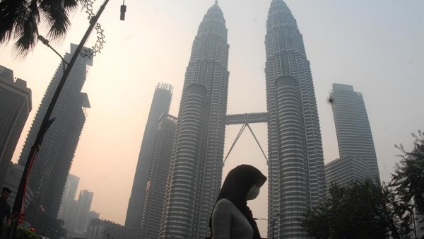 Malaysia Keluhkan kabut Asap Yang Dituding Berasal dari Kebakaran Hutan Indonesia