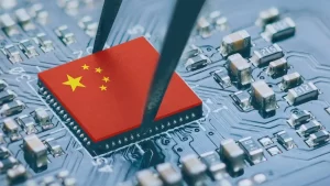 CEO Intel: Teknologi Chip China Tertinggal 10 Tahun